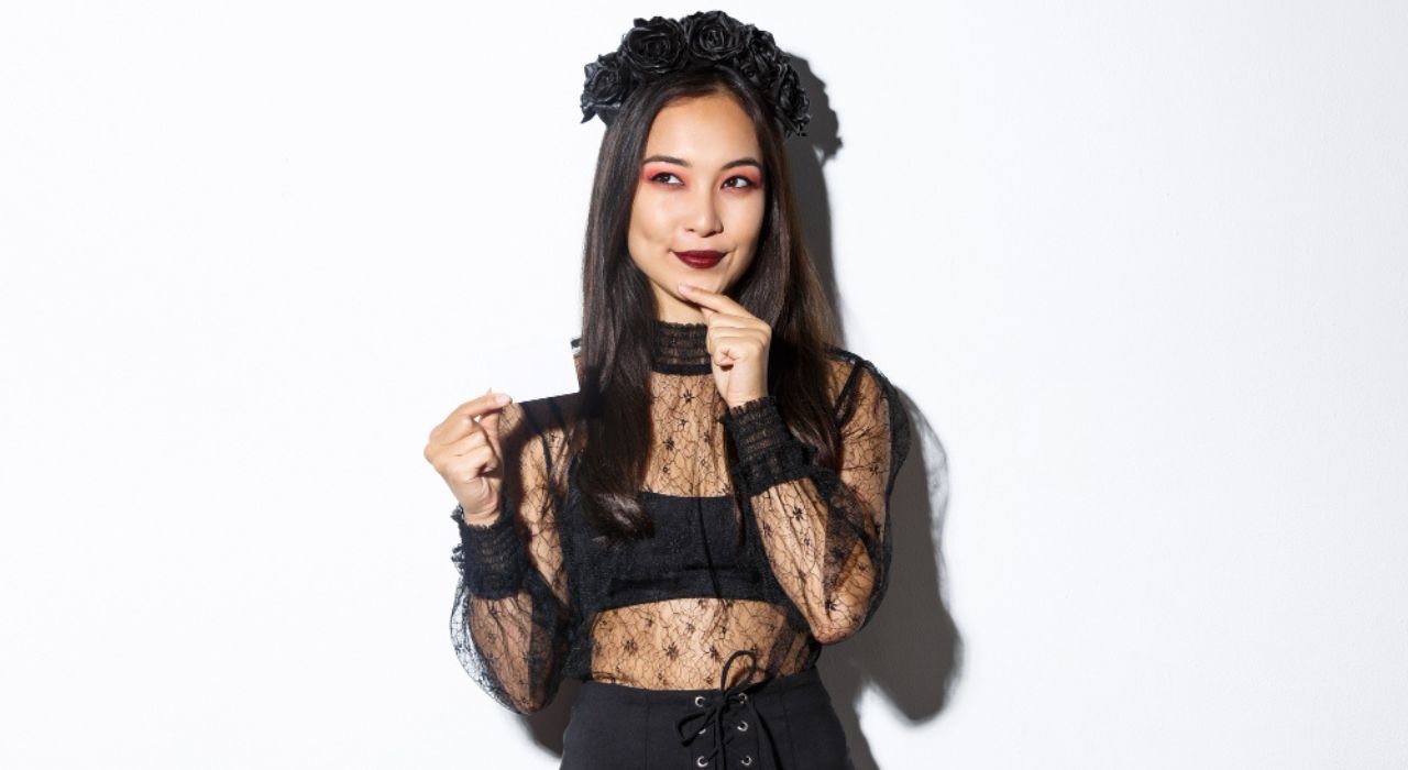 Ouji Fashion: Embracing the Prince Aesthetic in Japanese Streetwear